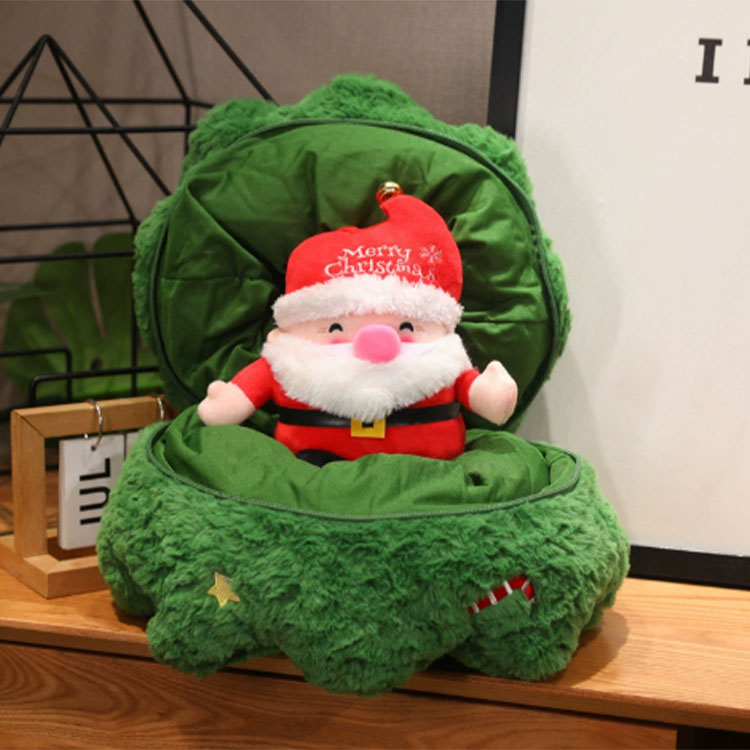 ぬいぐるみのクリスマスツリー